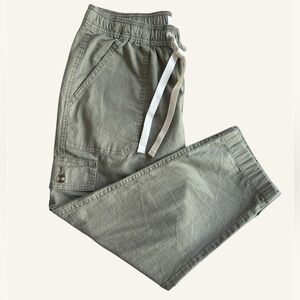 Levi Strauss & Co Gold: Woman’s Sage Green Cargo Ankle Pants With Drawstring